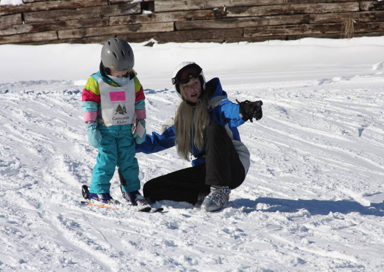 ski-instructor-03